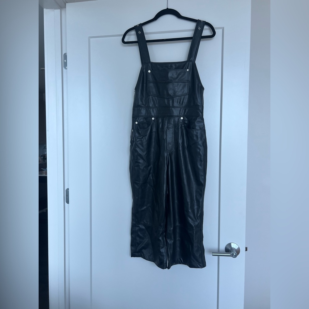 A.L.C. Sz 4 Braelyn Faux Leather Cropped Jumpsuit Black